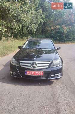 Універсал Mercedes-Benz C-Class 2012 в 