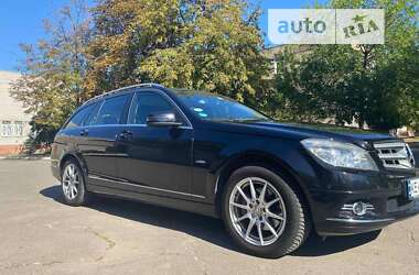 Универсал Mercedes-Benz C-Class 2010 в Кривом Роге