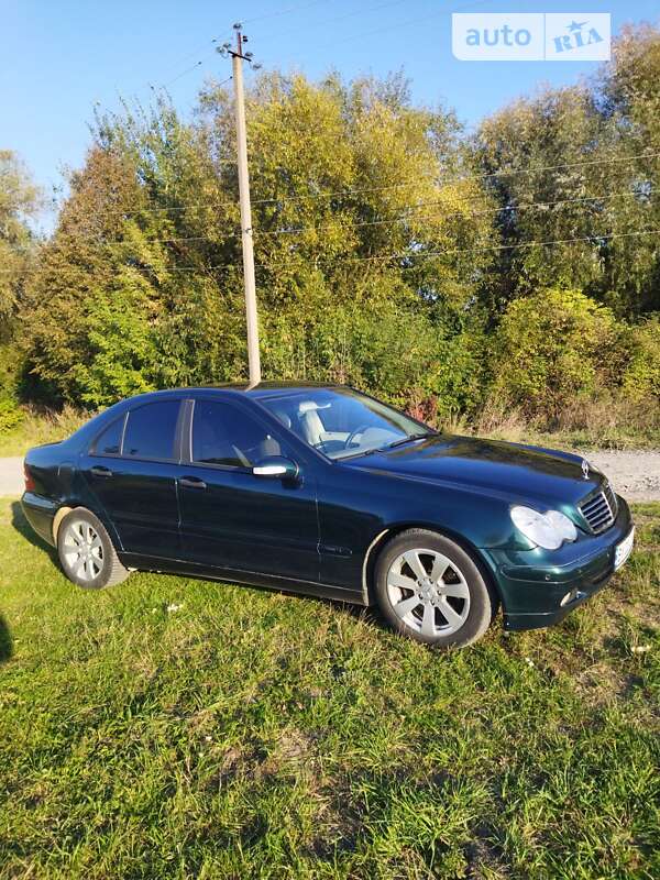 Седан Mercedes-Benz C-Class 2002 в Хмельницком