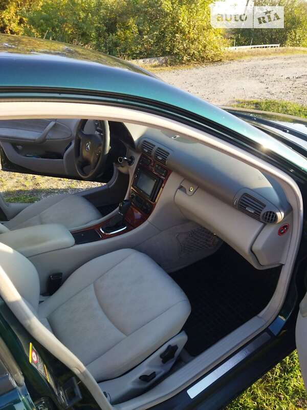 Седан Mercedes-Benz C-Class 2002 в Хмельницком