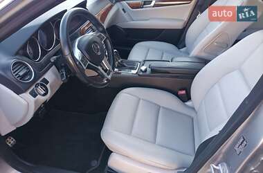 Седан Mercedes-Benz C-Class 2011 в 