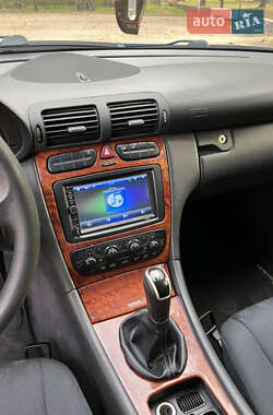 Седан Mercedes-Benz C-Class 2002 в 