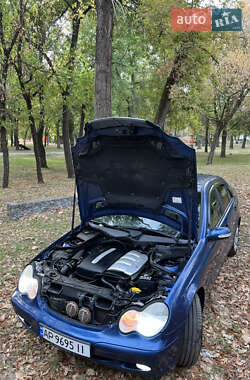 Седан Mercedes-Benz C-Class 2002 в 