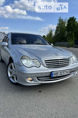 Седан Mercedes-Benz C-Class 2006 в Виннице