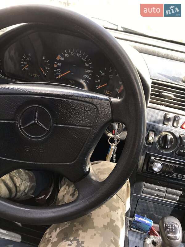 Седан Mercedes-Benz C-Class 1999 в Вашковцах
