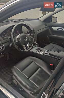 Универсал Mercedes-Benz C-Class 2010 в 