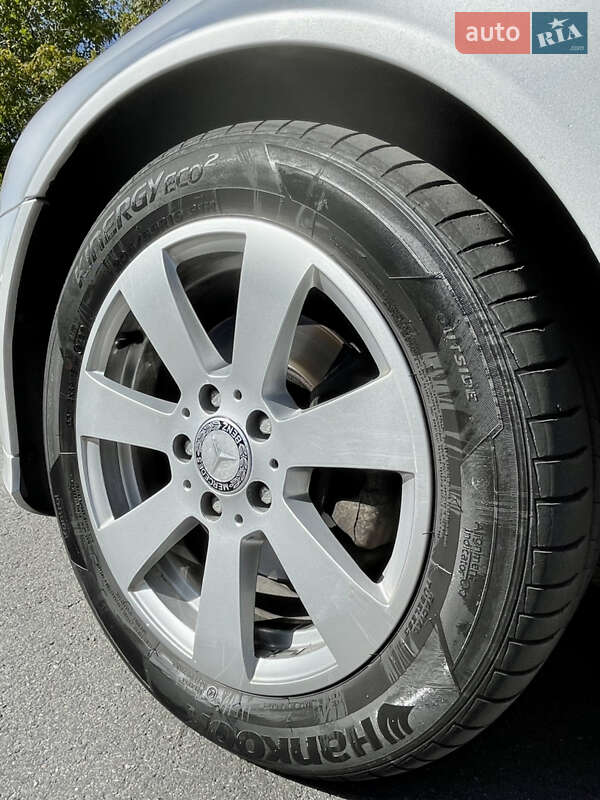 Универсал Mercedes-Benz C-Class 2003 в Днепре