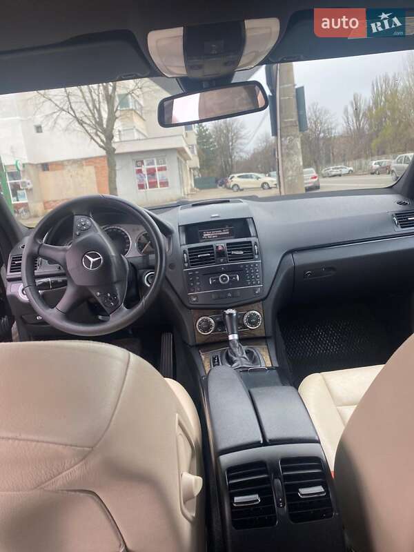 Седан Mercedes-Benz C-Class 2008 в Измаиле