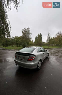 Купе Mercedes-Benz C-Class 2001 в 