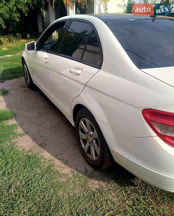 Седан Mercedes-Benz C-Class 2008 в Полтаве