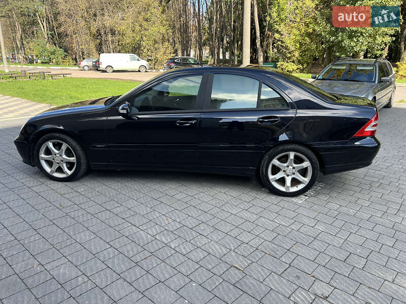 Седан Mercedes-Benz C-Class 2005 в Стрые фото 3 Седан Mercedes-Benz C-Class 2005 в Стрые
