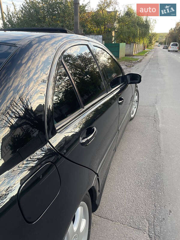 Седан Mercedes-Benz C-Class 2006 в Виннице