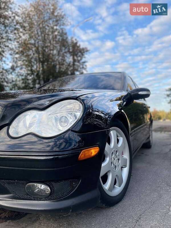 Седан Mercedes-Benz C-Class 2006 в Виннице