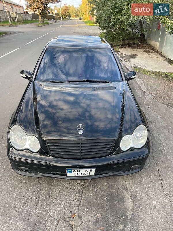 Седан Mercedes-Benz C-Class 2006 в Виннице