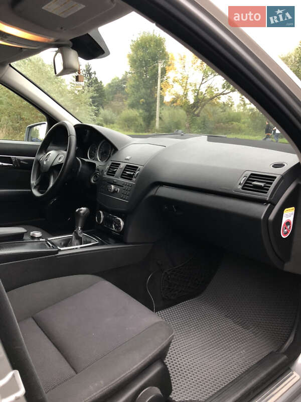 Универсал Mercedes-Benz C-Class 2010 в Трускавце