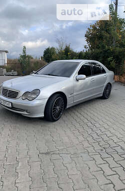 Седан Mercedes-Benz C-Class 2000 в Киеве