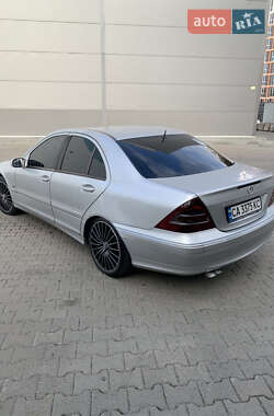 Седан Mercedes-Benz C-Class 2000 в Киеве