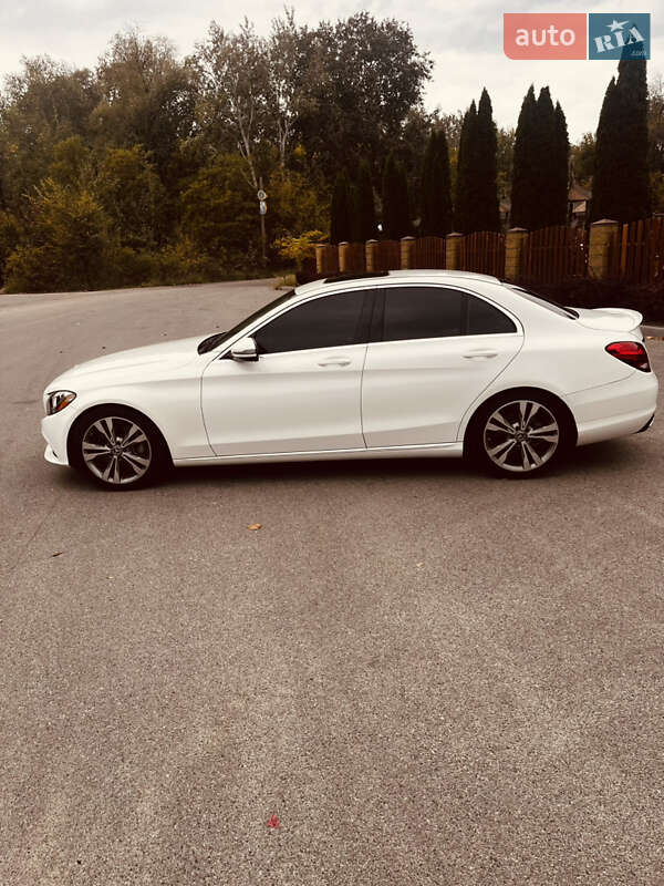 Седан Mercedes-Benz C-Class 2018 в Днепре