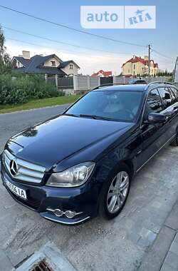 Універсал Mercedes-Benz C-Class 2012 в Дрогобичі