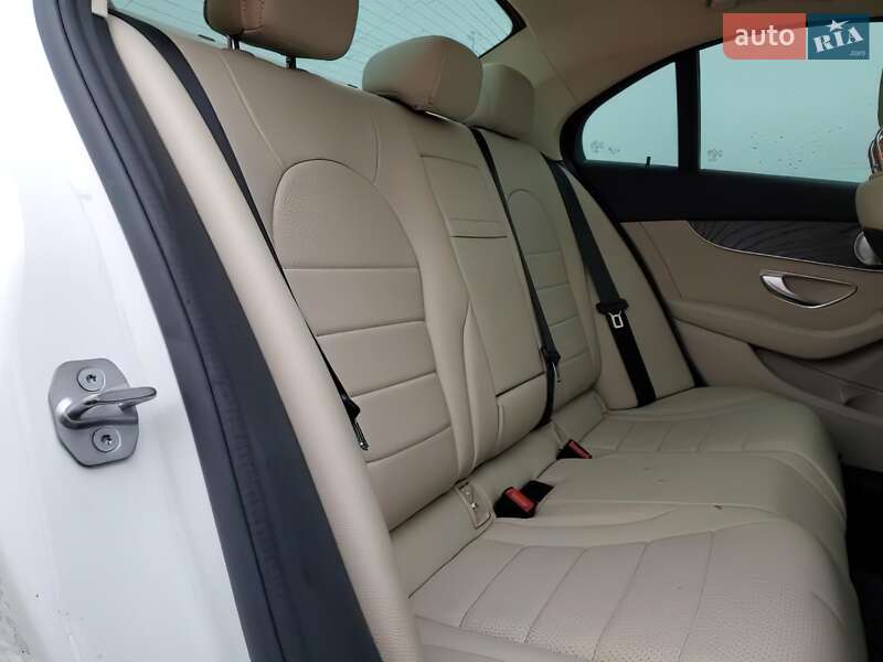 Седан Mercedes-Benz C-Class 2017 в Ужгороді