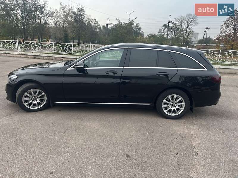 Универсал Mercedes-Benz C-Class 2015 в Коростене