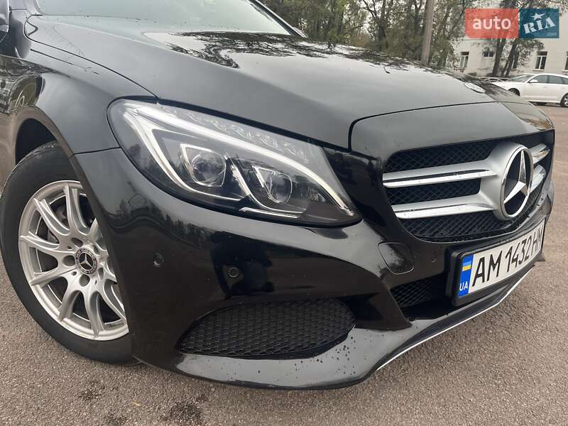 Универсал Mercedes-Benz C-Class 2015 в Коростене