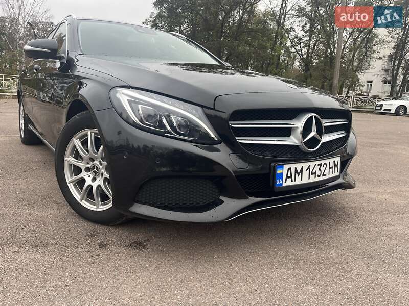 Универсал Mercedes-Benz C-Class 2015 в Коростене