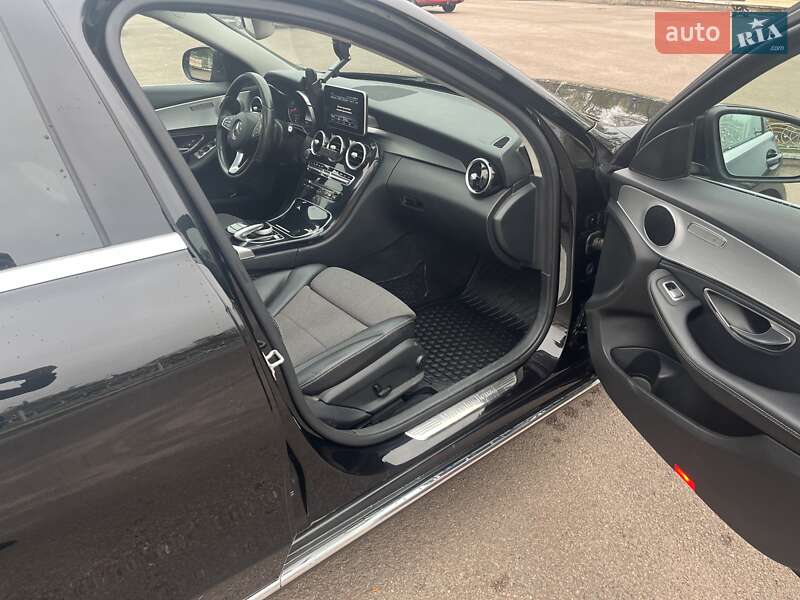 Универсал Mercedes-Benz C-Class 2015 в Коростене