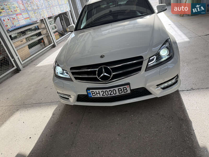 Седан Mercedes-Benz C-Class 2011 в Одессе
