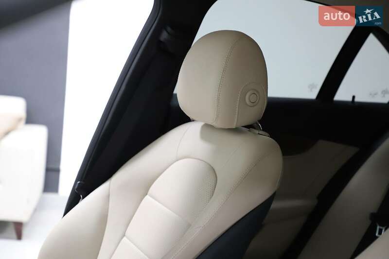 Седан Mercedes-Benz C-Class 2015 в Каменском