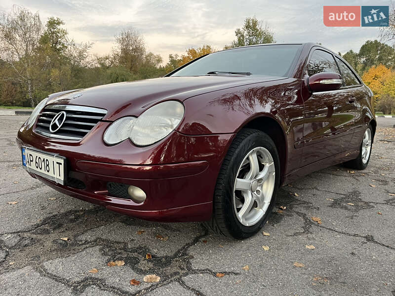 Купе Mercedes-Benz C-Class 2003 в Запорожье