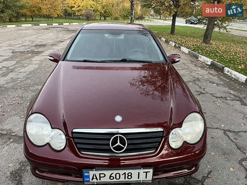 Купе Mercedes-Benz C-Class 2003 в Запорожье