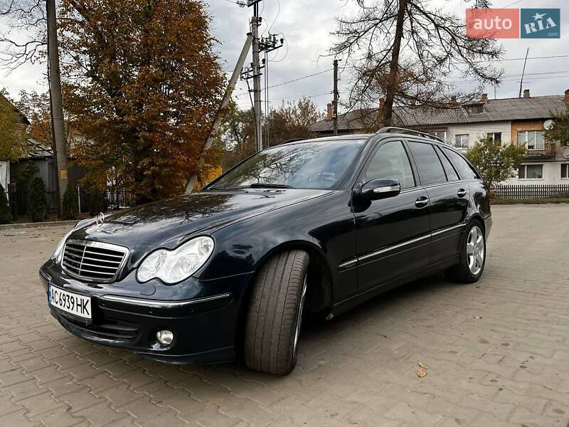 Універсал Mercedes-Benz C-Class 2004 в Луцьку