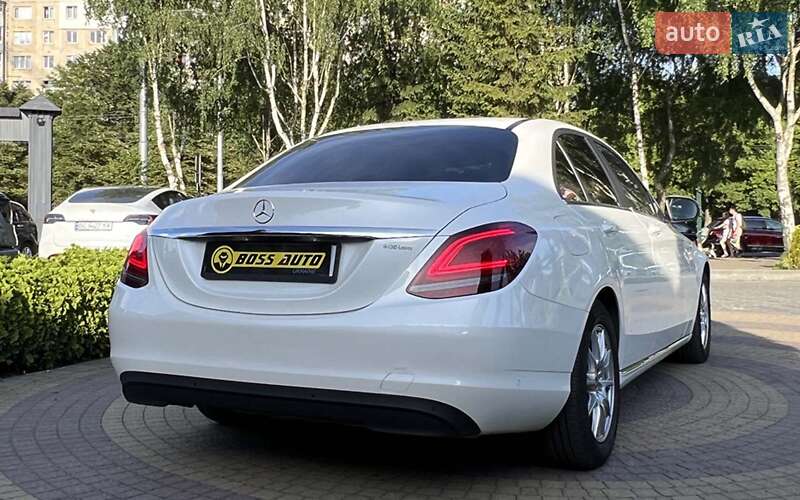 Седан Mercedes-Benz C-Class 2018 в Львові