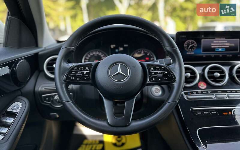 Седан Mercedes-Benz C-Class 2018 в Львові