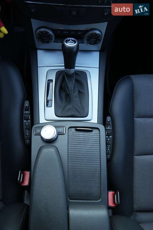 Универсал Mercedes-Benz C-Class 2008 в Хусте