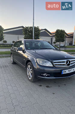 Универсал Mercedes-Benz C-Class 2009 в Бродах