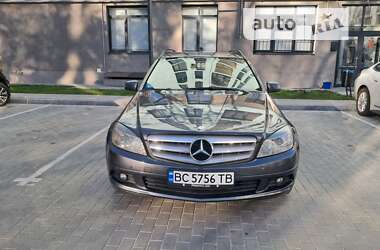 Універсал Mercedes-Benz C-Class 2010 в Львові