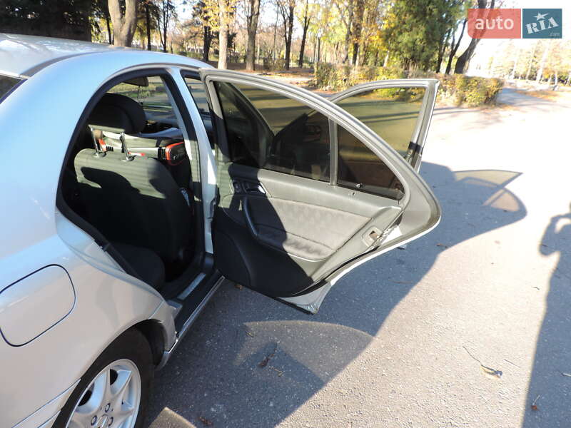 Седан Mercedes-Benz C-Class 2002 в Кривом Роге