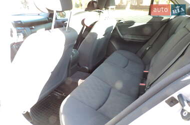 Седан Mercedes-Benz C-Class 2002 в Кривом Роге