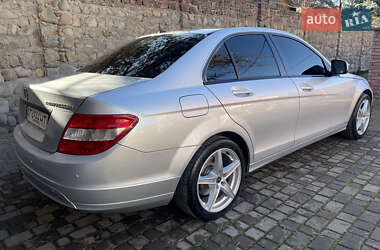 Седан Mercedes-Benz C-Class 2007 в Ивано-Франковске