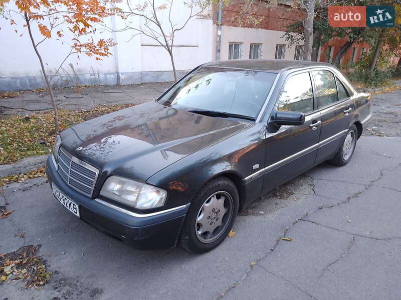 Седан Mercedes-Benz C-Class 1997 в Херсоне