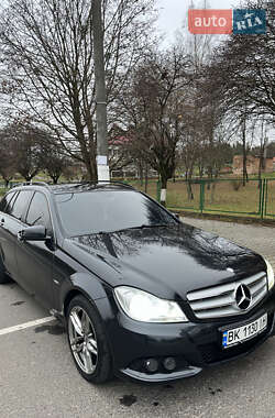 Универсал Mercedes-Benz C-Class 2011 в Ровно