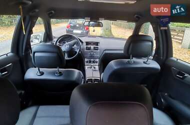 Универсал Mercedes-Benz C-Class 2010 в 
