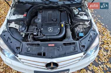 Универсал Mercedes-Benz C-Class 2010 в 