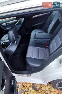 Универсал Mercedes-Benz C-Class 2010 в 
