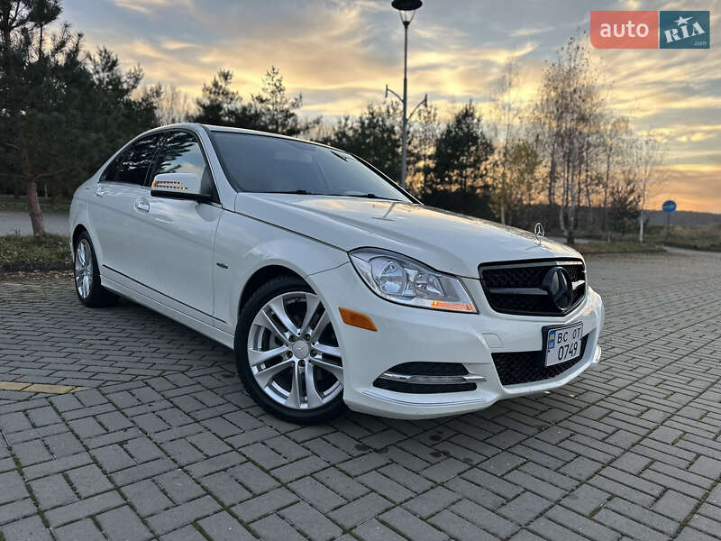 Седан Mercedes-Benz C-Class 2011 в Дрогобичі