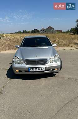 Седан Mercedes-Benz C-Class 2002 в Києві