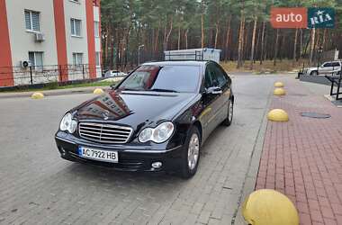 Седан Mercedes-Benz C-Class 2007 в Вараше