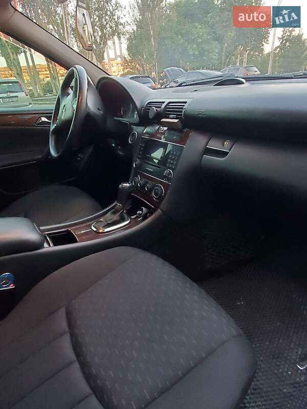 Седан Mercedes-Benz C-Class 2004 в Запорожье